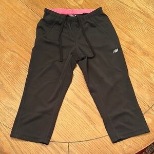 Women’s New Balance Capri Athletic Pants